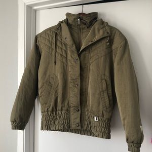 Beautiful Vintage Fura Women’s Ski Jacket